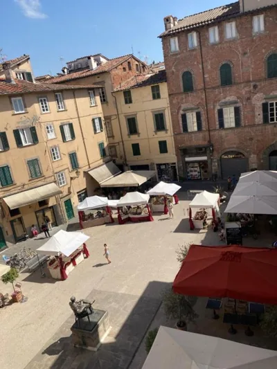 Puccini's Home, elegant apartment in Piazza Puccini – Foto’s 6